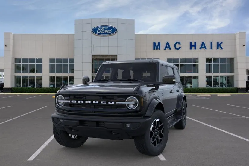 2025 Ford Bronco Outer Banks photo 1