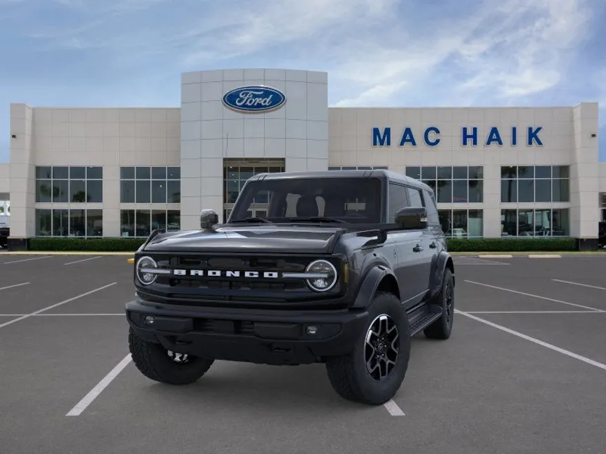 2025 Ford Bronco Outer Banks photo 1