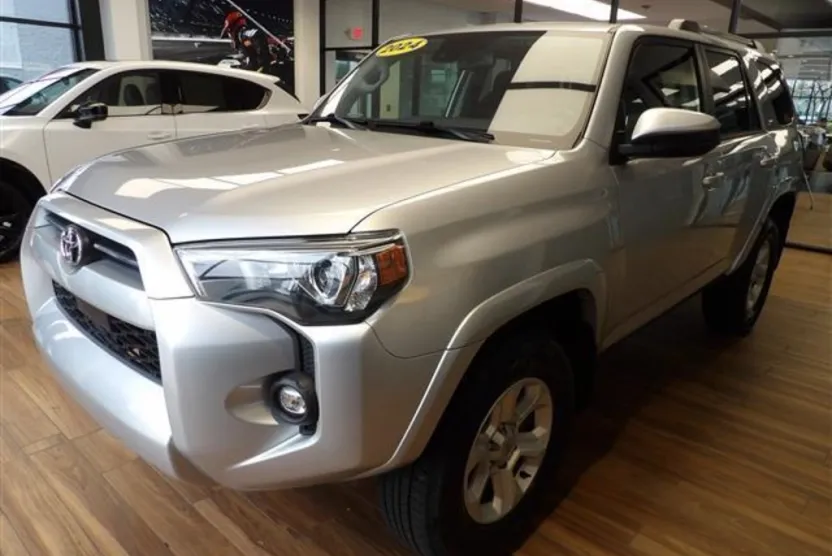 2024 Toyota 4Runner SR5 photo 1