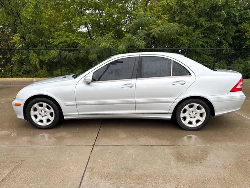 2006 Mercedes Benz C Luxury photo 1