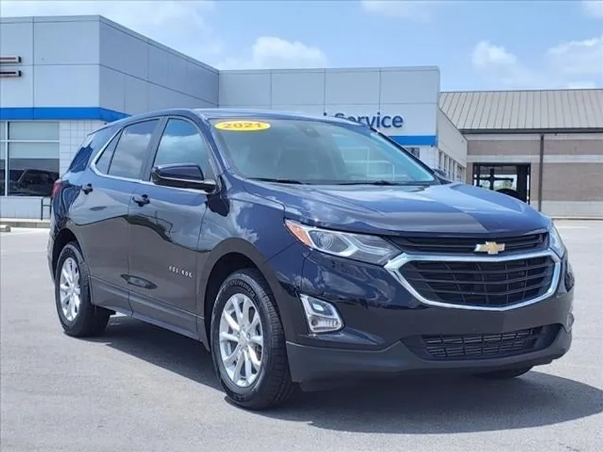 2021 Chevrolet Equinox LT photo 1