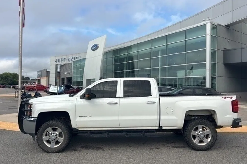 2019 Chevrolet Silverado 2500HD Work Truck photo 1