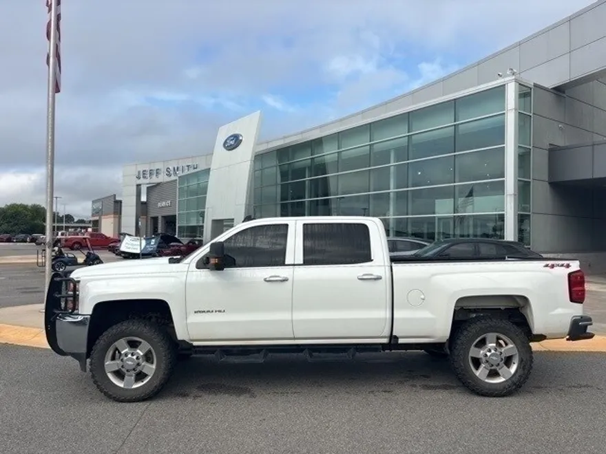 2019 Chevrolet Silverado 2500HD Work Truck photo 1