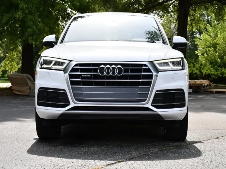 2018 Audi Q5 2.0T Premium Plus photo 1