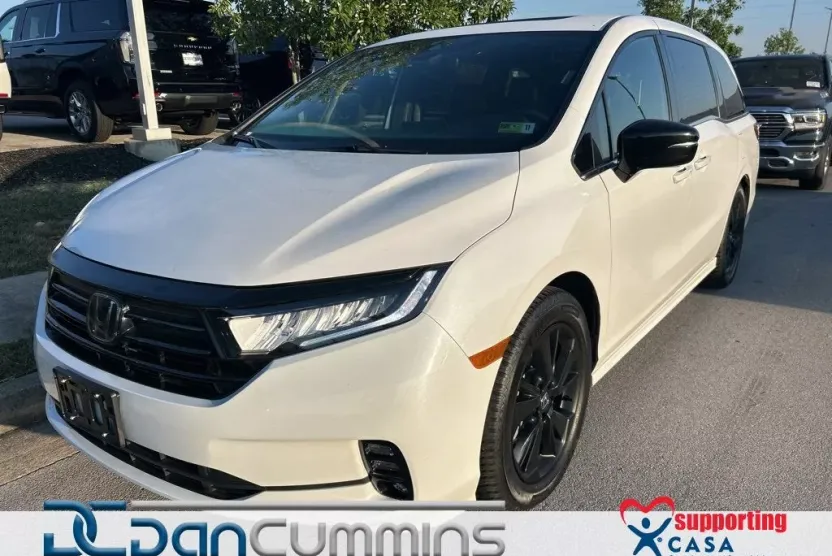 2023 Honda Odyssey Sport photo 1