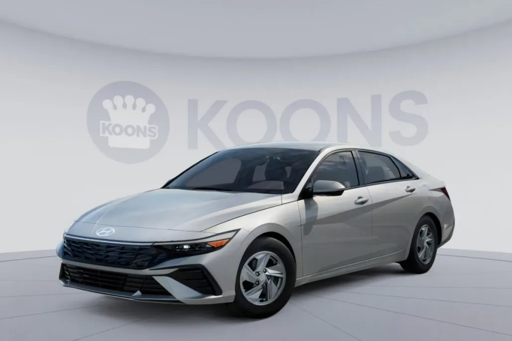 2025 Hyundai Elantra SE photo 1