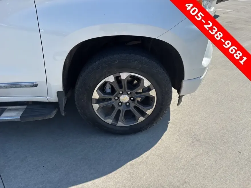 2023 Chevrolet Silverado 1500 High Country photo 1