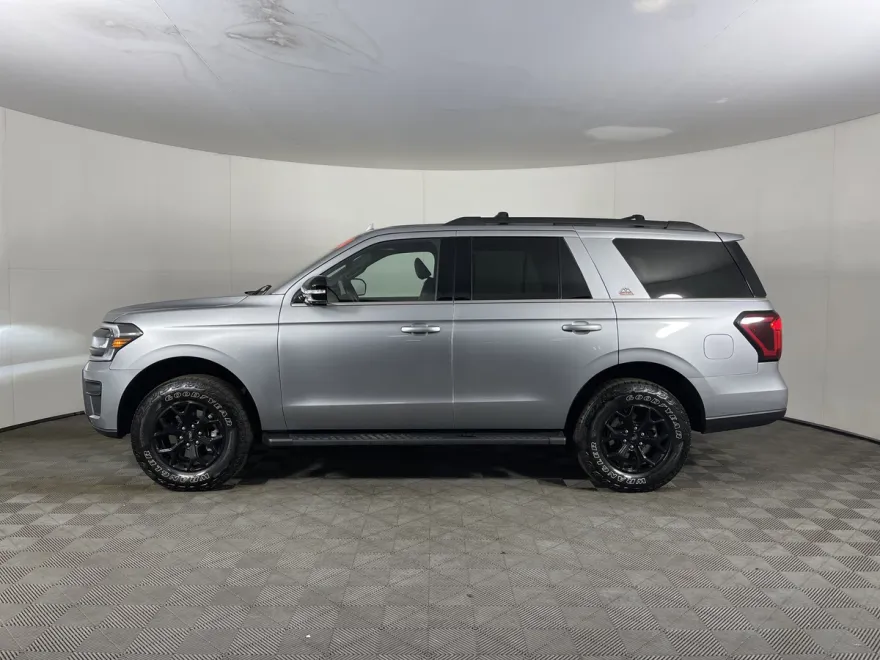 2024 Ford Expedition Timberline photo 1