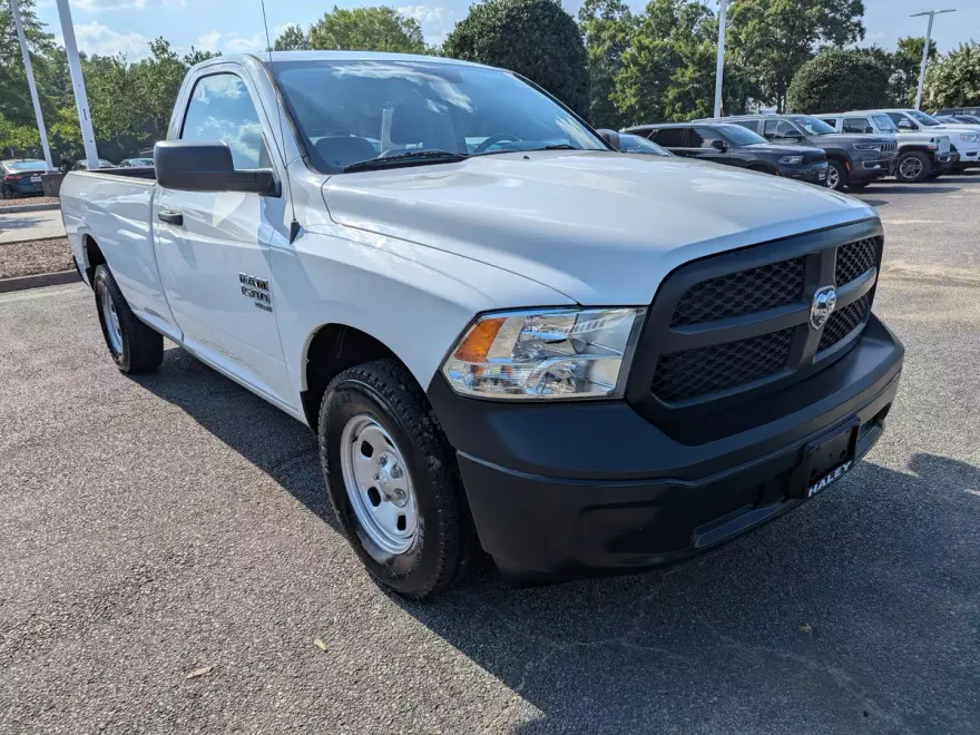2019 Ram 1500 Classic Tradesman photo 1