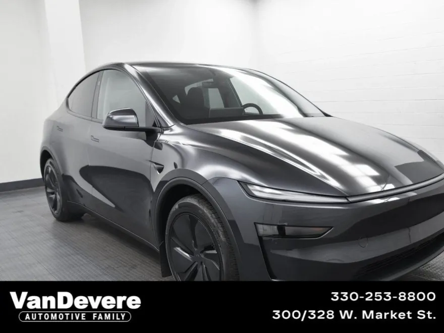 2026 Tesla Model Y Long Range photo 1