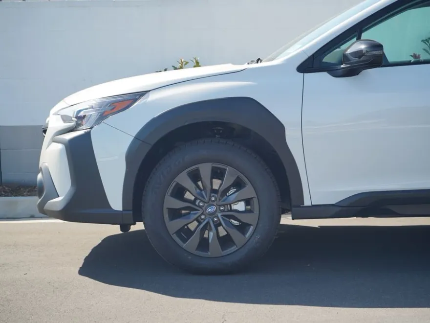 2025 Subaru Outback Onyx Edition XT photo 1