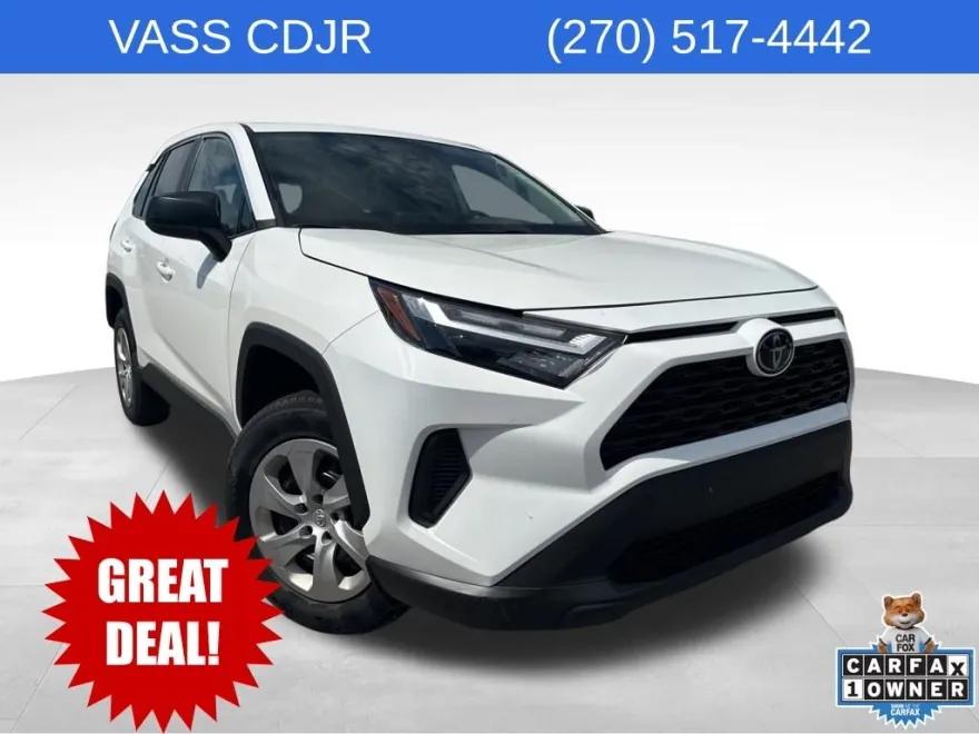 2024 Toyota RAV4 LE photo 1