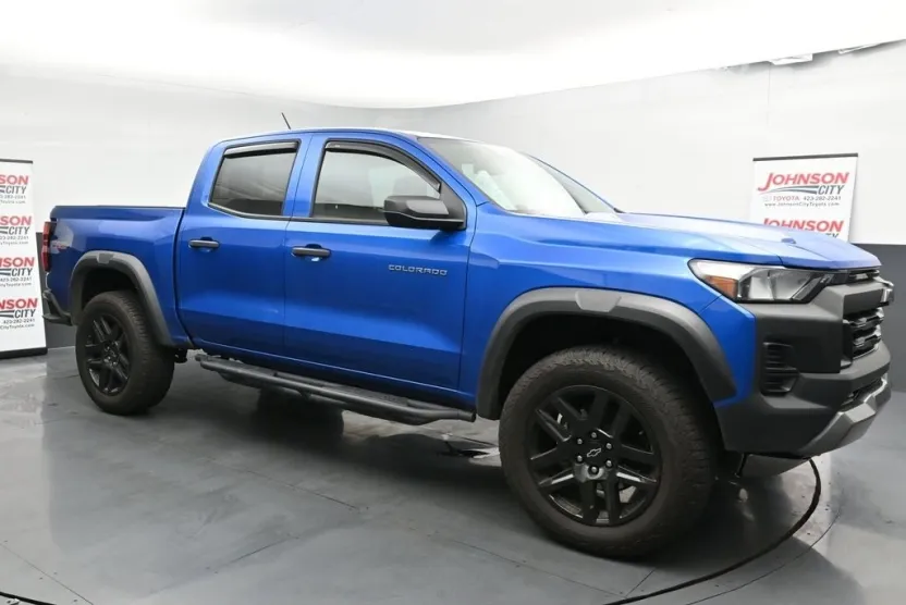 2023 Chevrolet Colorado Trail Boss photo 1