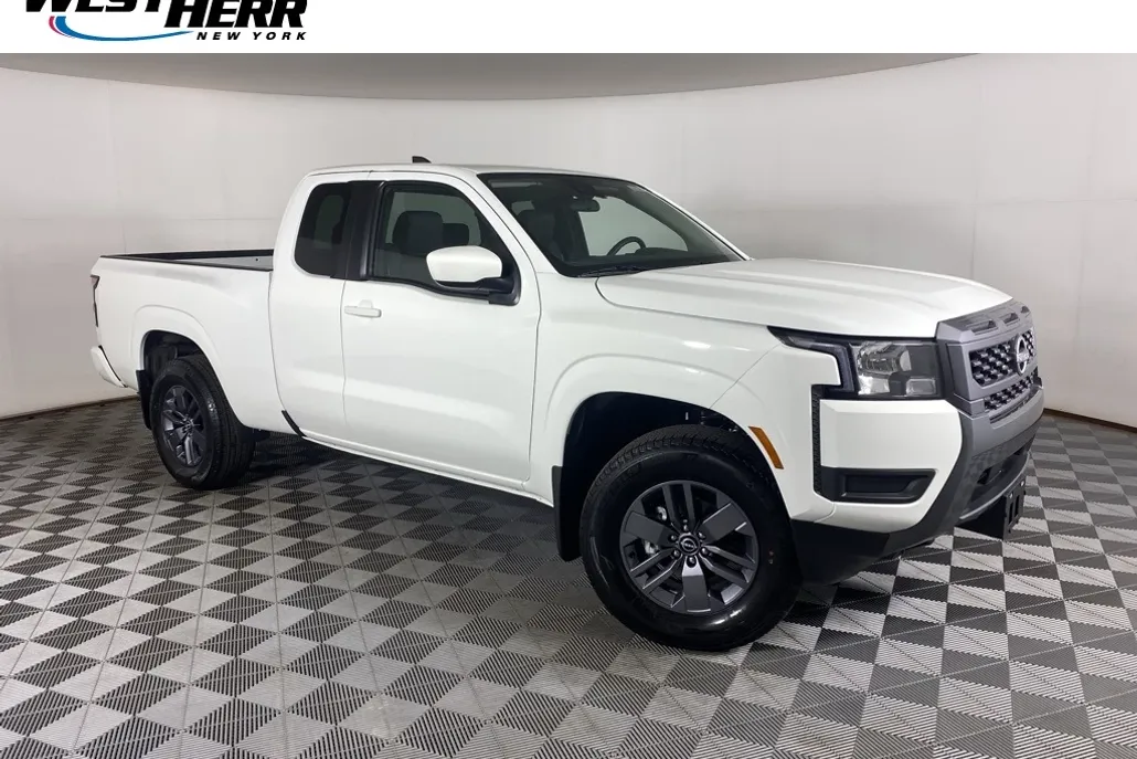 2025 Nissan Frontier SV photo 1