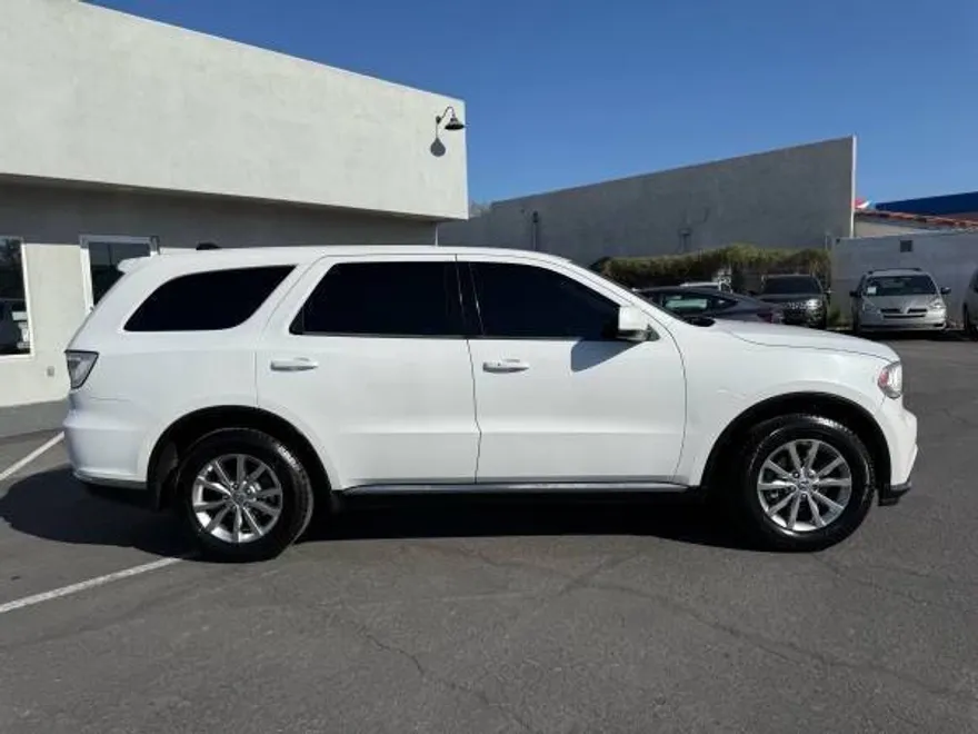 2018 Dodge Durango SXT photo 1
