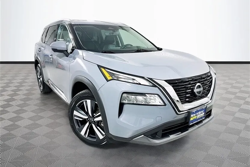 2023 Nissan Rogue SL photo 1