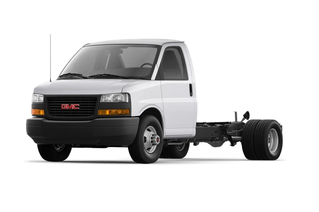 2024 Gmc Savana Cutaway 3500 photo 1