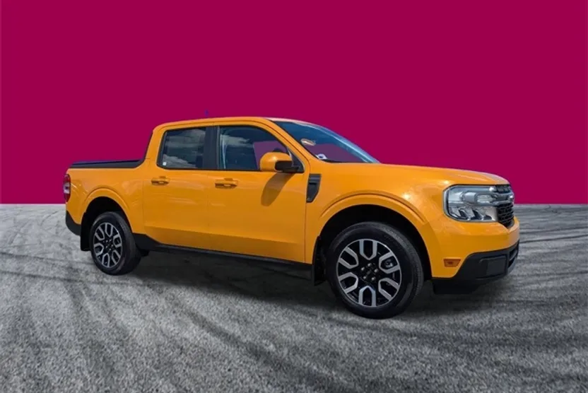 2022 Ford Maverick Lariat photo 1