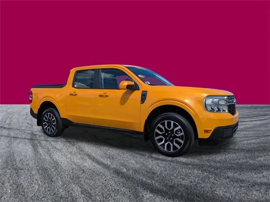2022 Ford Maverick Lariat photo 1