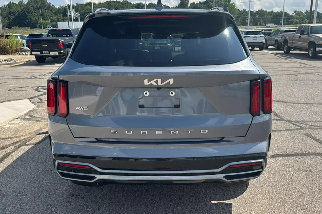 2022 Kia Sorento SX photo 1