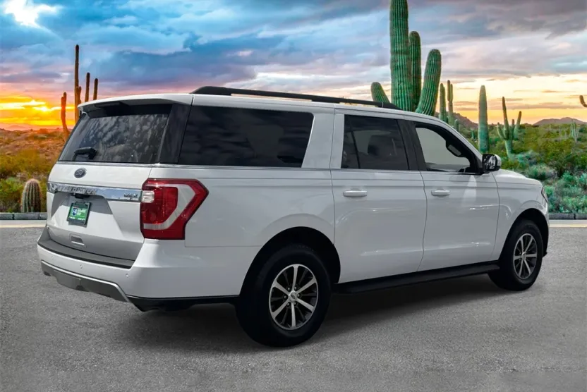 2020 Ford Expedition MAX XLT photo 1