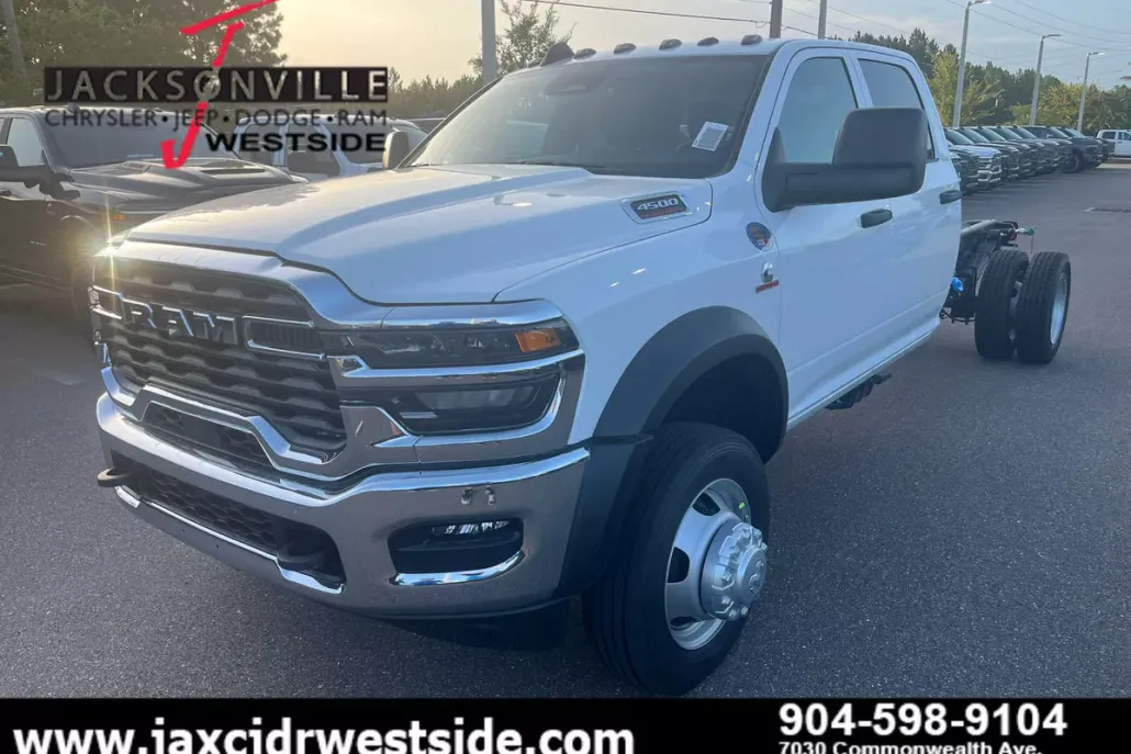 2025 Ram 4500 Tradesman photo 1