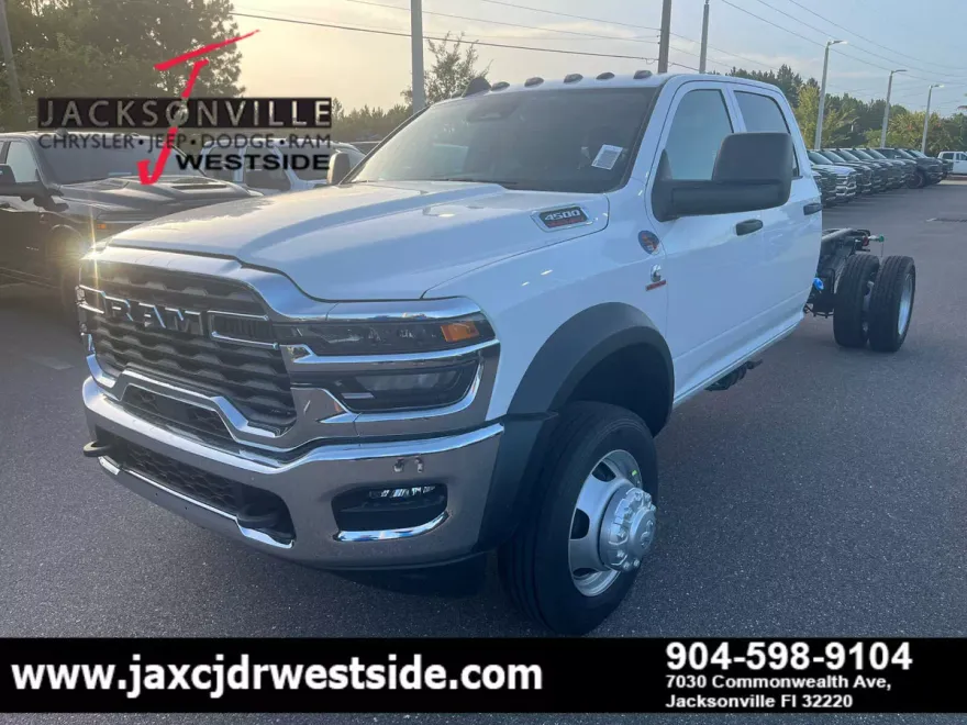 2025 Ram 4500 Tradesman photo 1