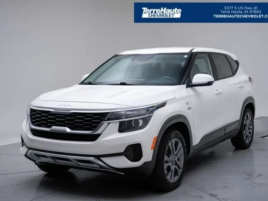 2022 Kia Seltos LX photo 1