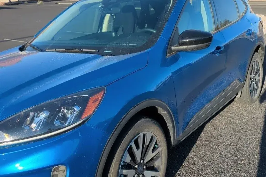 2020 Ford Escape SE Sport Hybrid photo 1