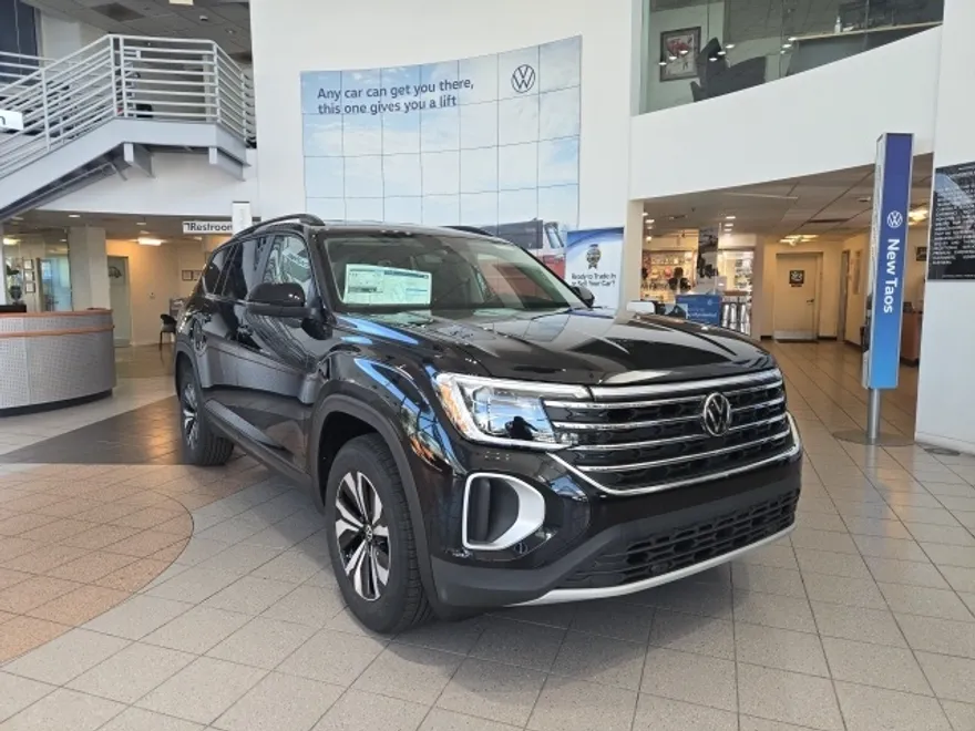 2026 Volkswagen Atlas SE photo 1
