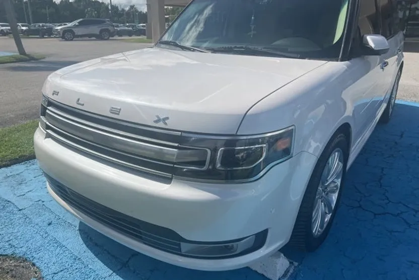 2019 Ford Flex Limited photo 1