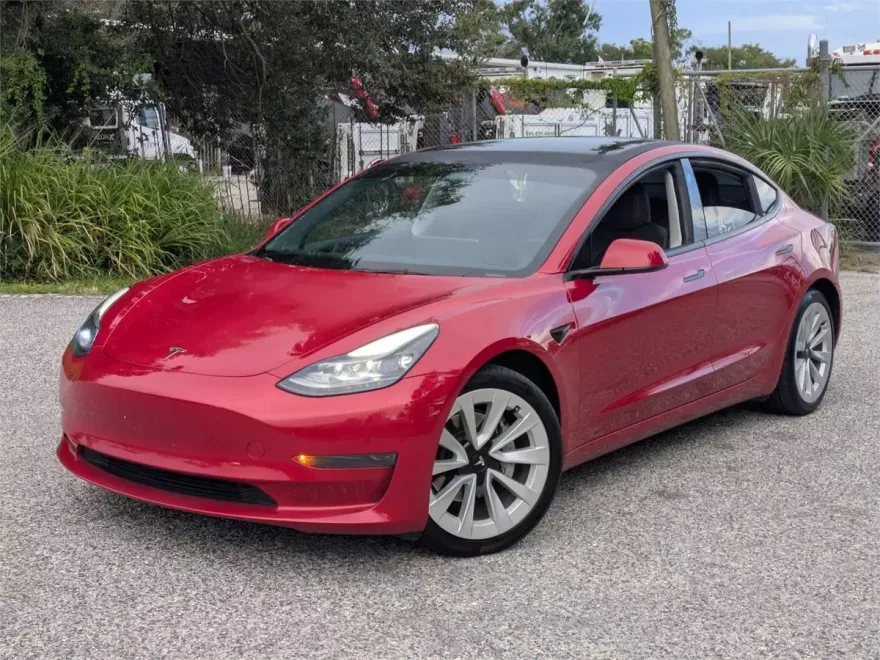 2023 Tesla Model 3 photo 1