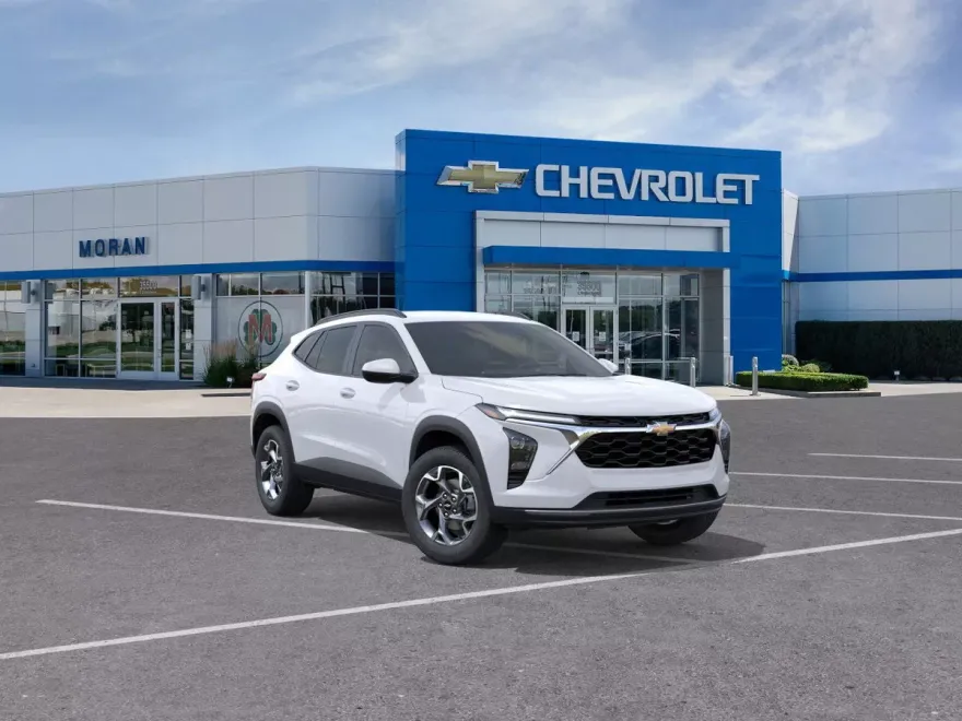 2026 Chevrolet Trax LT photo 1