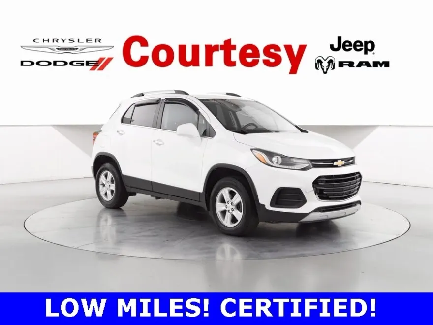 2018 Chevrolet Trax LT photo 1