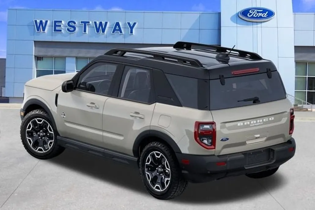2025 Ford Bronco Sport Outer Banks photo 1