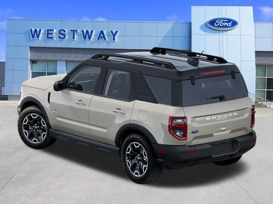 2025 Ford Bronco Sport Outer Banks photo 1