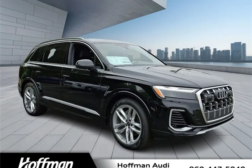 2025 Audi Q7 55 Premium Plus photo 1