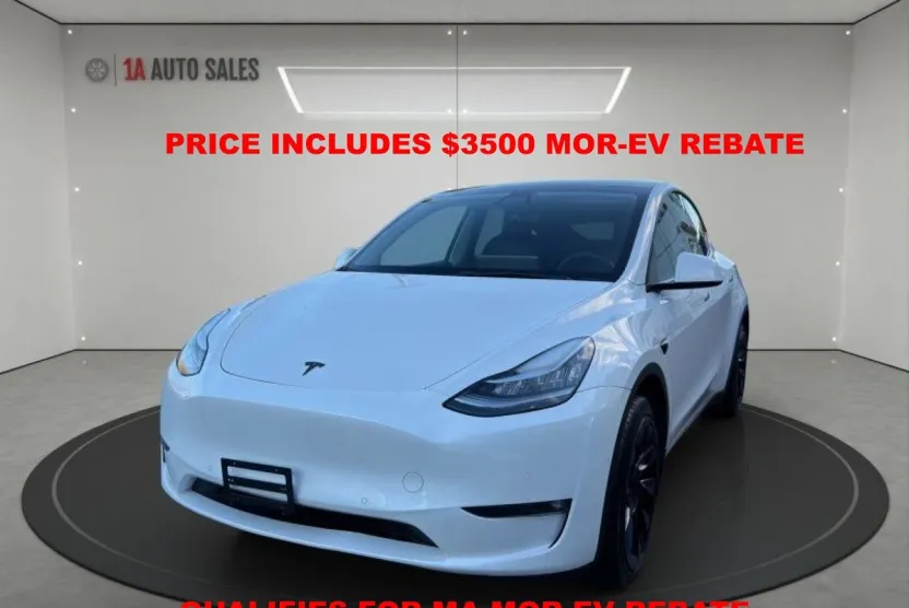 2022 Tesla Model Y Long Range photo 1