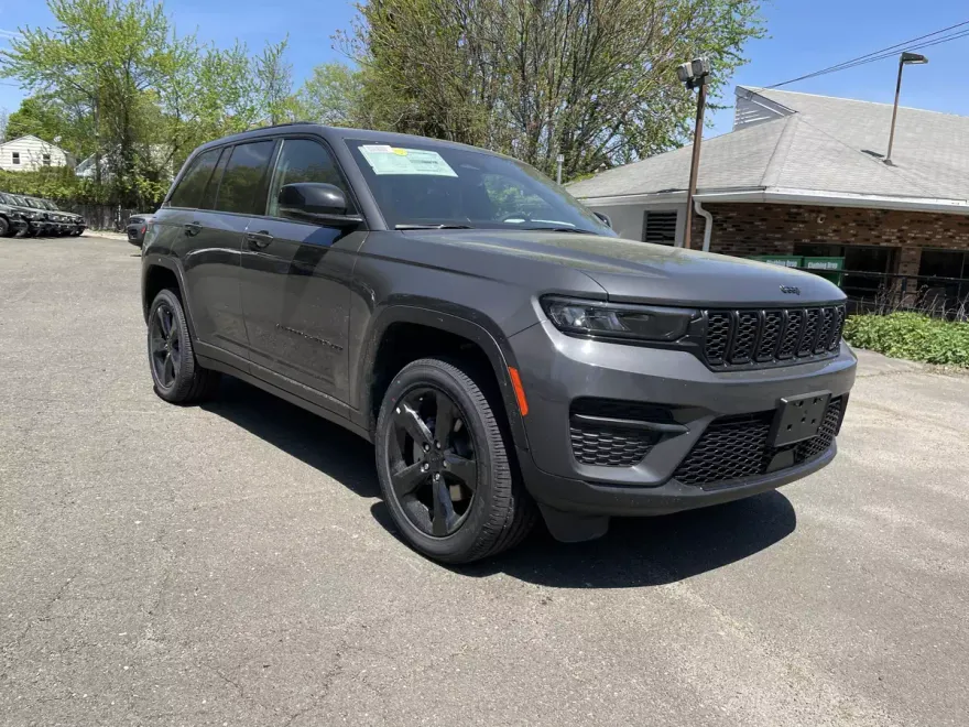 2025 Jeep Grand Cherokee Altitude X photo 1