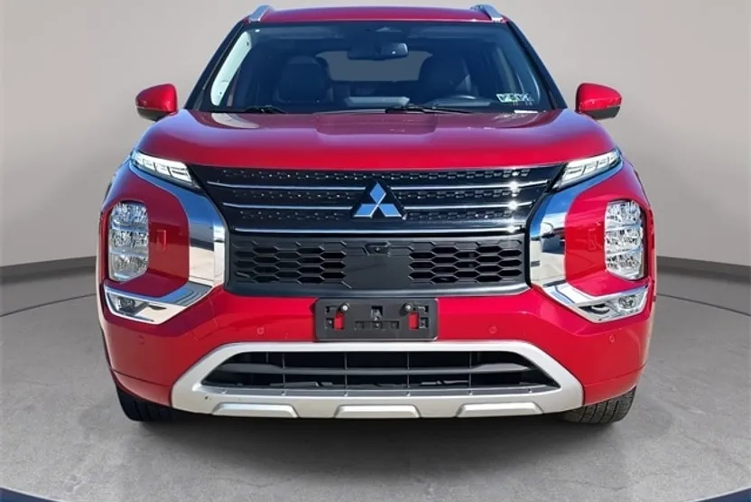 2024 Mitsubishi Outlander PHEV SEL photo 1
