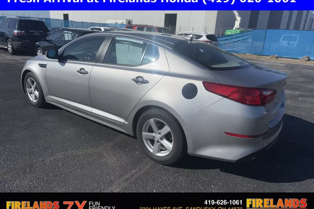 2015 Kia Optima LX photo 1