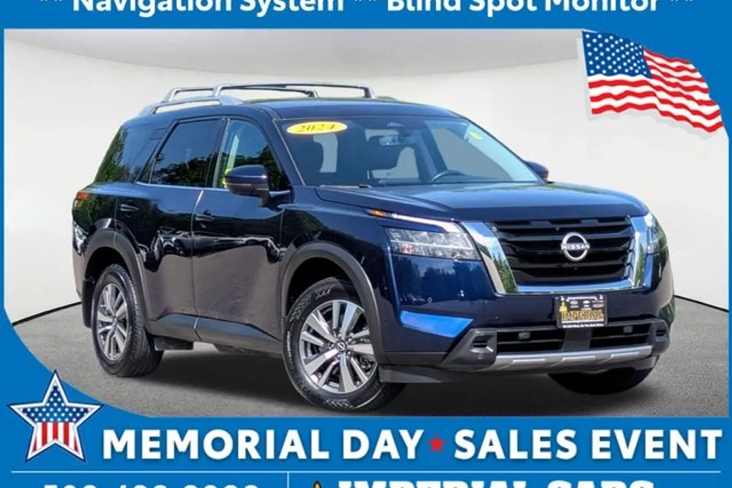 2024 Nissan Pathfinder SL photo 1