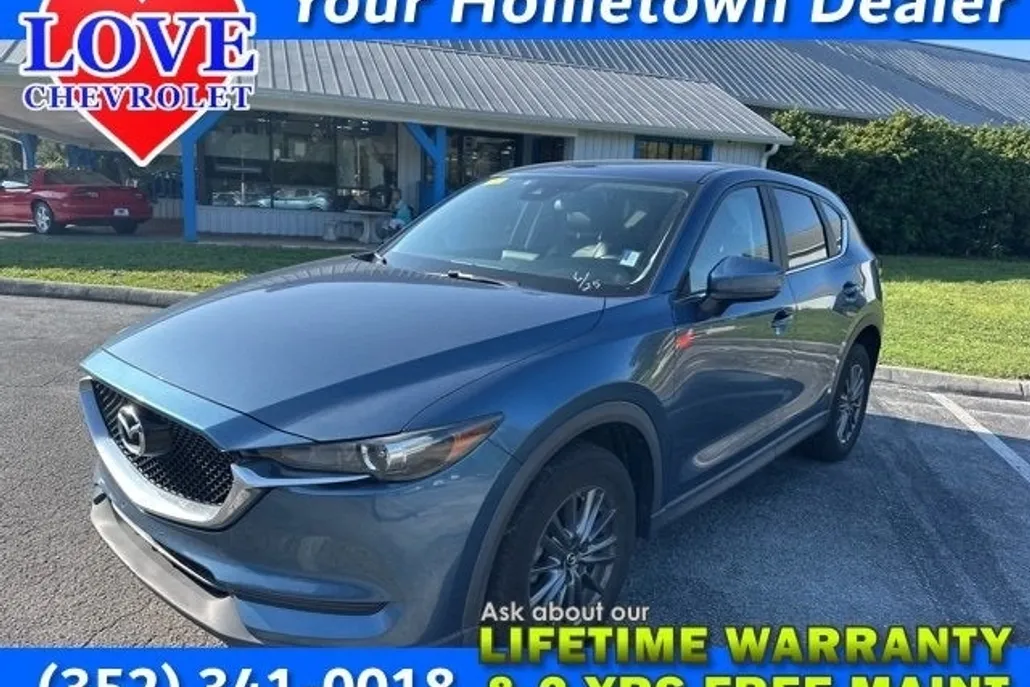 2017 Mazda CX-5 Touring photo 1