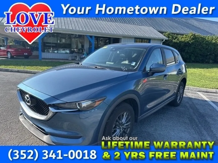 2017 Mazda CX-5 Touring photo 1
