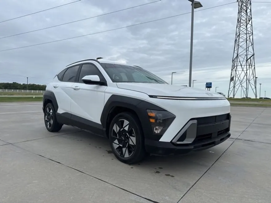 2024 Hyundai Kona SEL photo 1