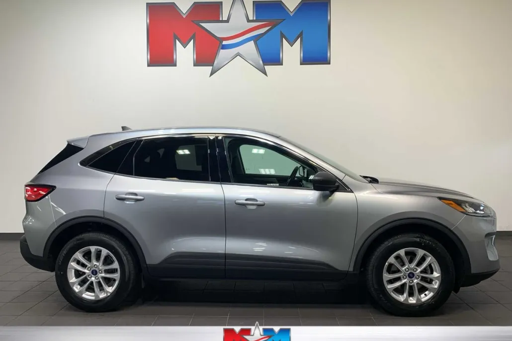 2022 Ford Escape SE photo 1