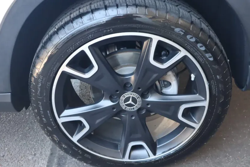 2019 Mercedes Benz GLA 250 photo 1