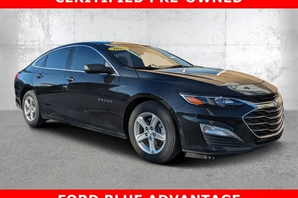 2022 Chevrolet Malibu LS photo 1