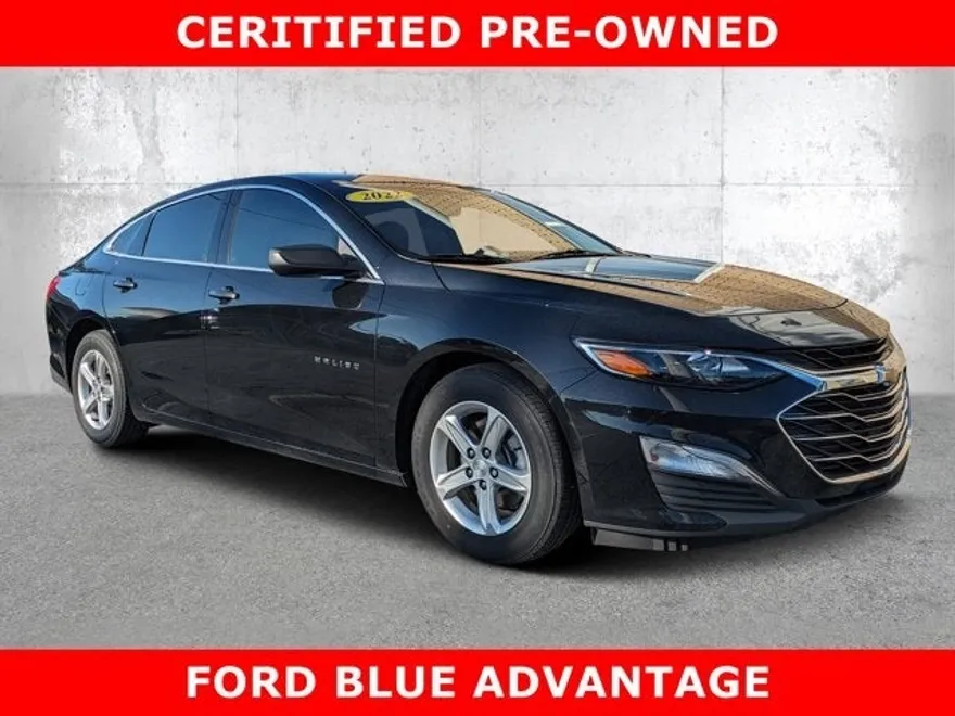 2022 Chevrolet Malibu LS photo 1