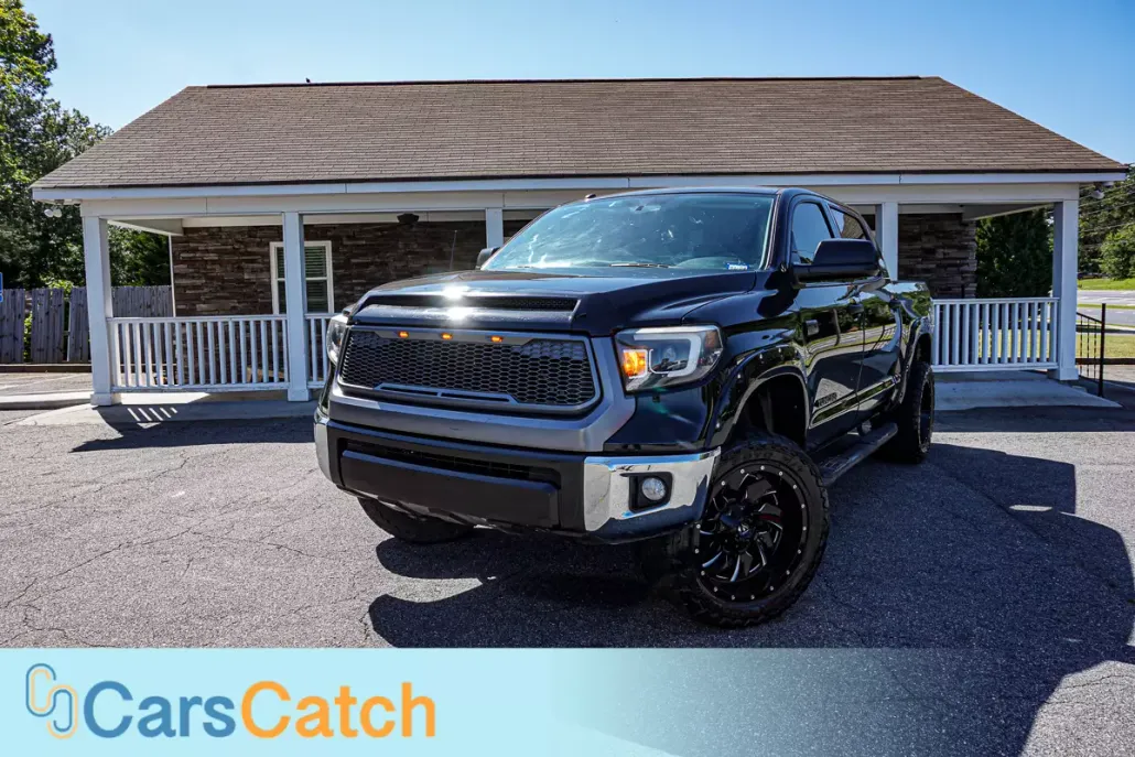 2017 Toyota Tundra SR5 photo 1